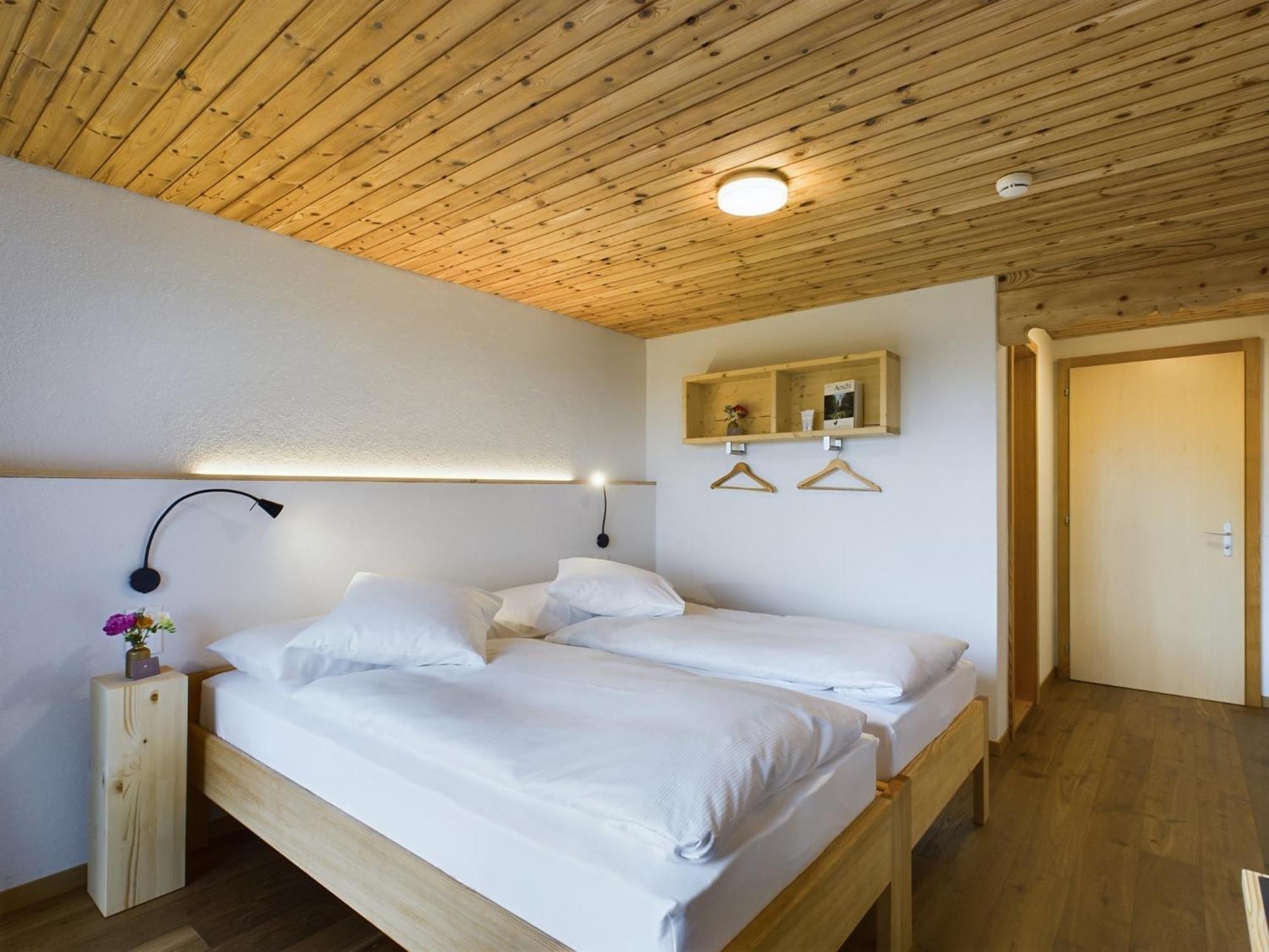 Bergblick Lodge - 3 Sterne Garni - Neueroeffnung Aeschi Bei Spiez Εξωτερικό φωτογραφία