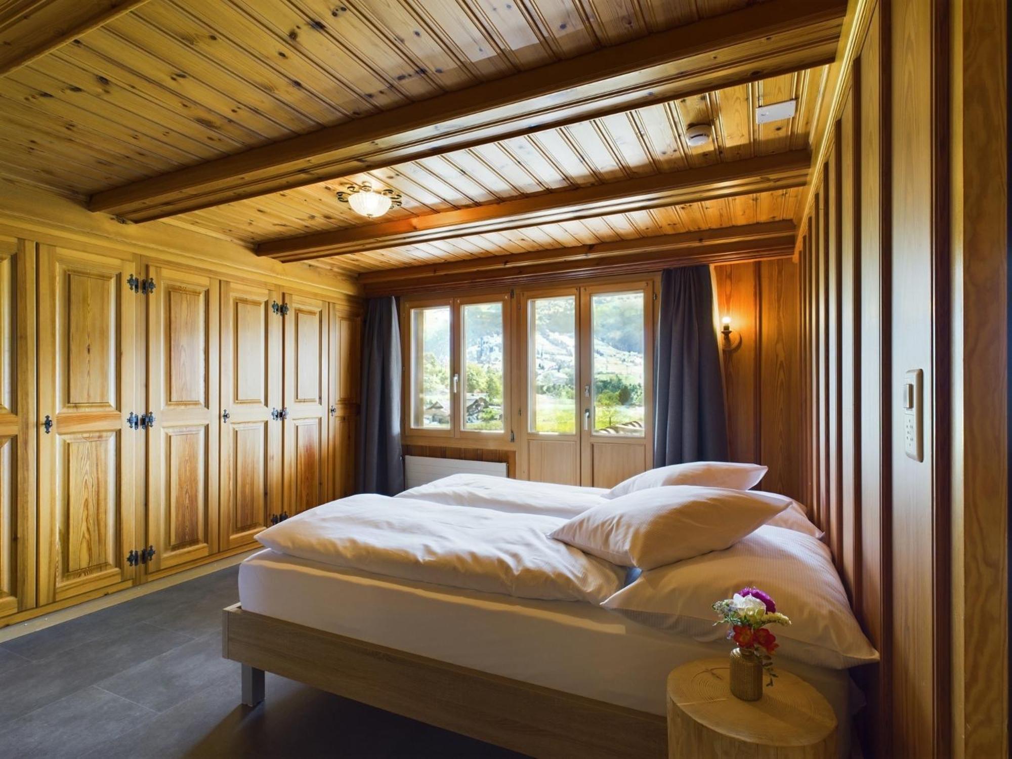 Bergblick Lodge - 3 Sterne Garni - Neueroeffnung Aeschi Bei Spiez Εξωτερικό φωτογραφία