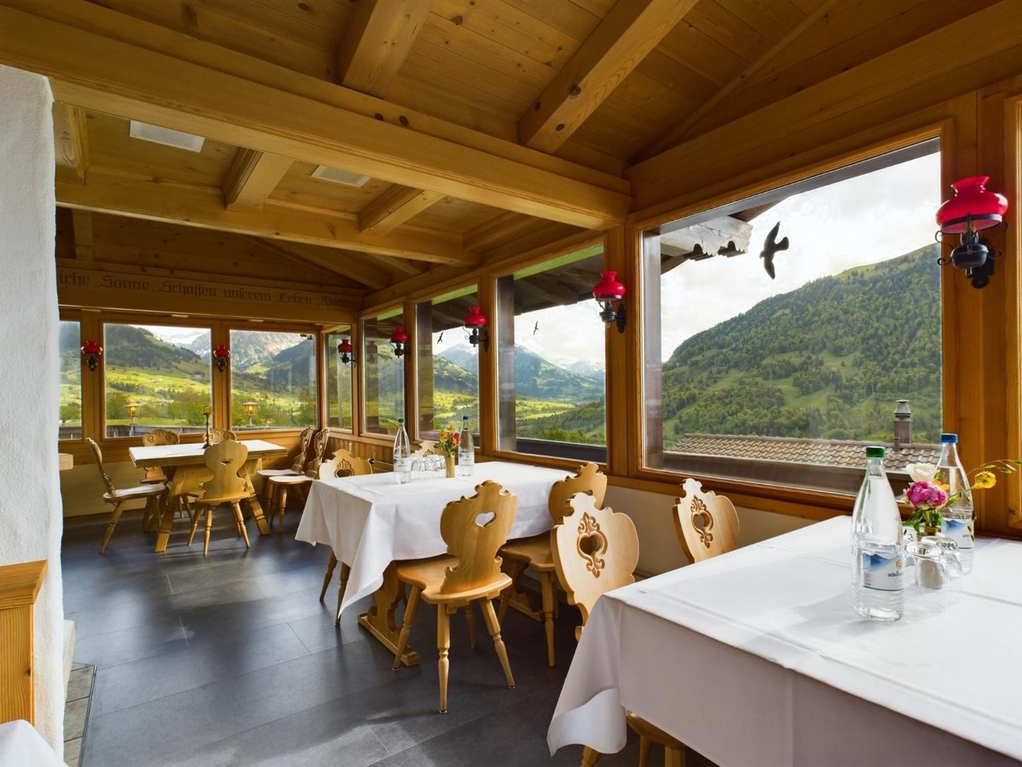 Bergblick Lodge - 3 Sterne Garni - Neueroeffnung Aeschi Bei Spiez Εξωτερικό φωτογραφία
