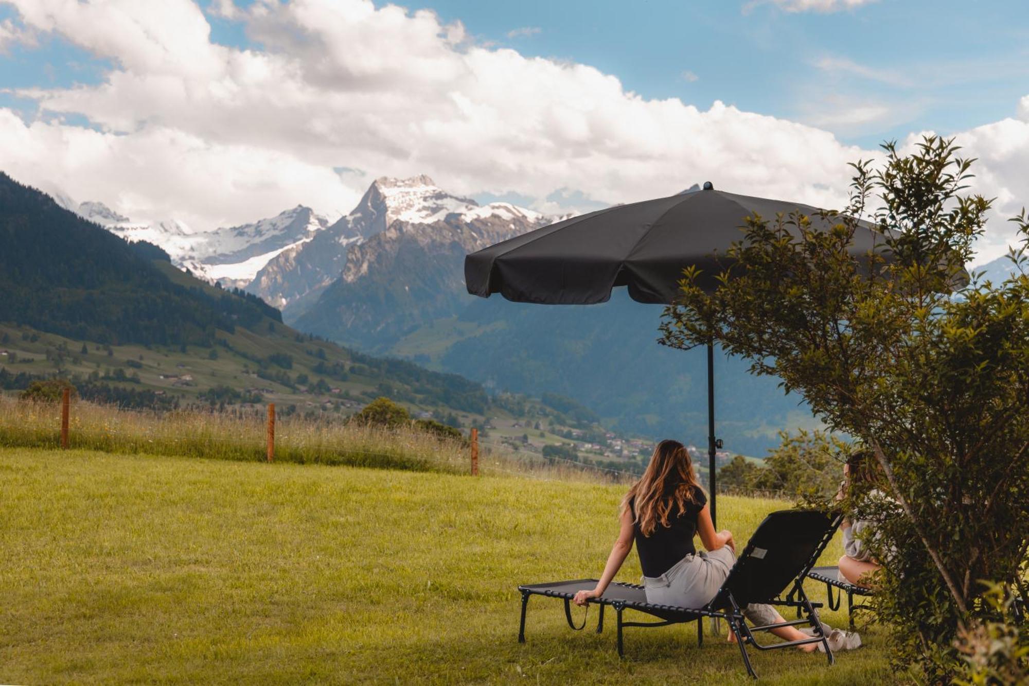 Bergblick Lodge - 3 Sterne Garni - Neueroeffnung Aeschi Bei Spiez Εξωτερικό φωτογραφία